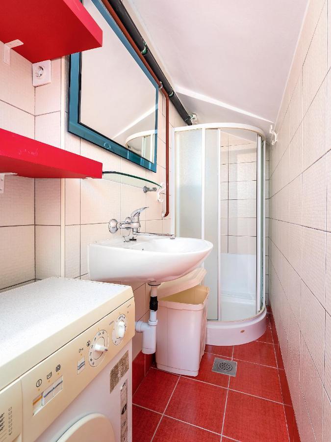 Studio Apartment "Kalina" 550 M From Sea Риека Экстерьер фото