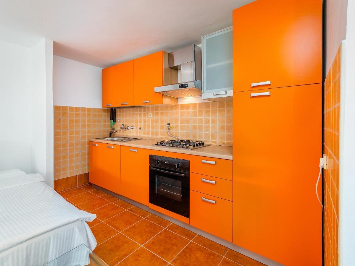 Studio Apartment "Kalina" 550 M From Sea Риека Экстерьер фото