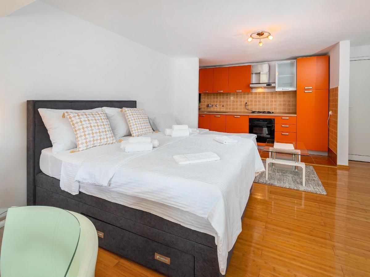 Studio Apartment "Kalina" 550 M From Sea Риека Экстерьер фото